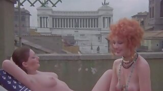 Amante herói excitado vídeo pornô homem comendo a mulher beija a garota no anal